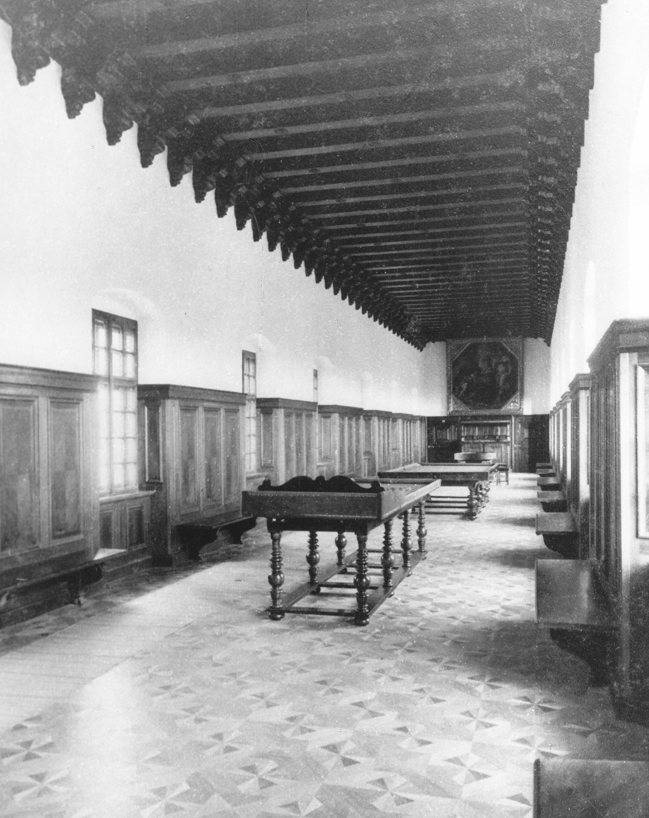 Interiér Oranžérie s hracími stolmi, začiatok 20. storočia